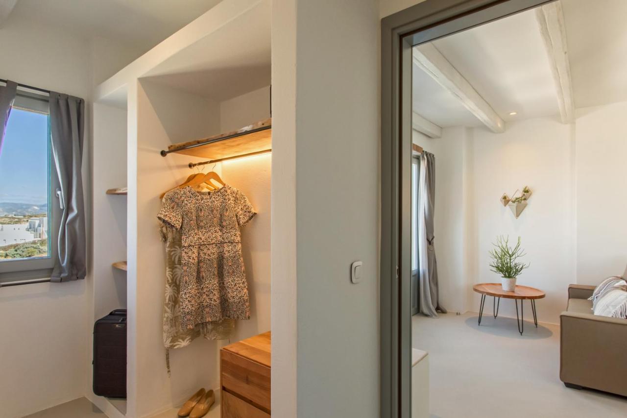 Paros Cape Suites Nausa Exteriér fotografie
