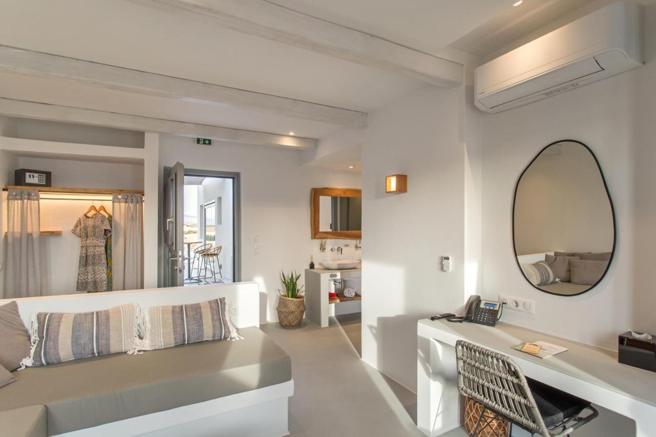 Paros Cape Suites Nausa Exteriér fotografie