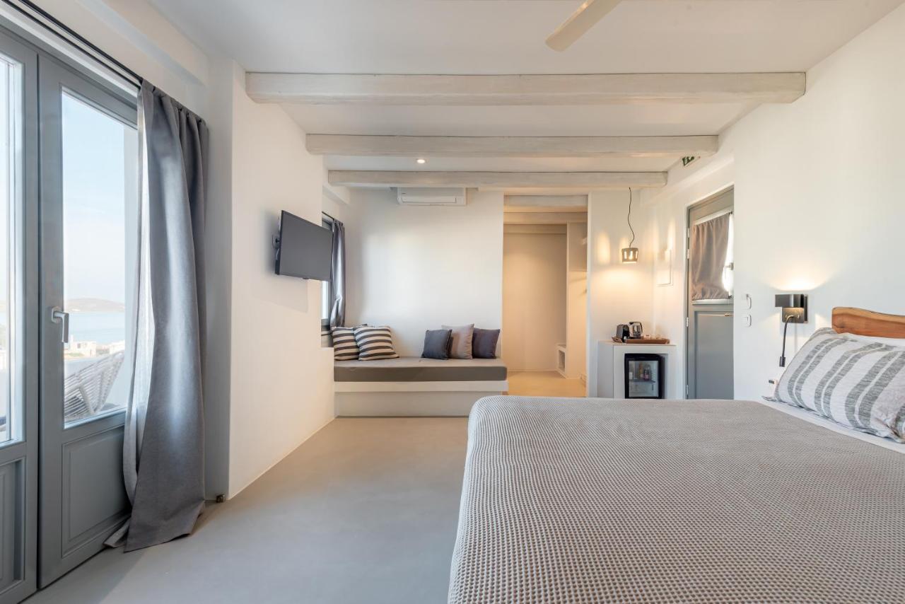 Paros Cape Suites Nausa Exteriér fotografie