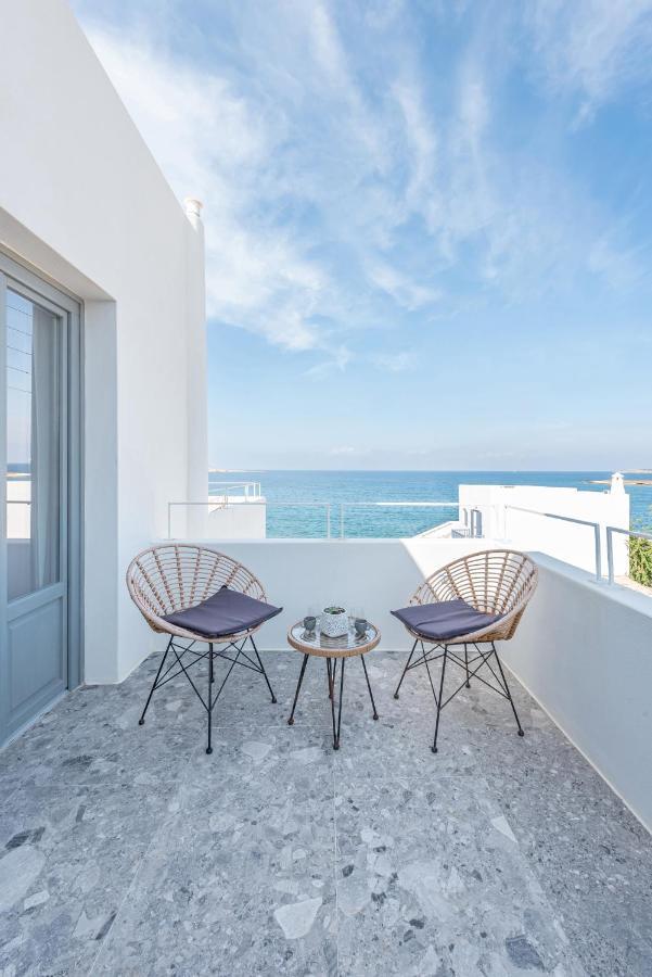 Paros Cape Suites Nausa Exteriér fotografie